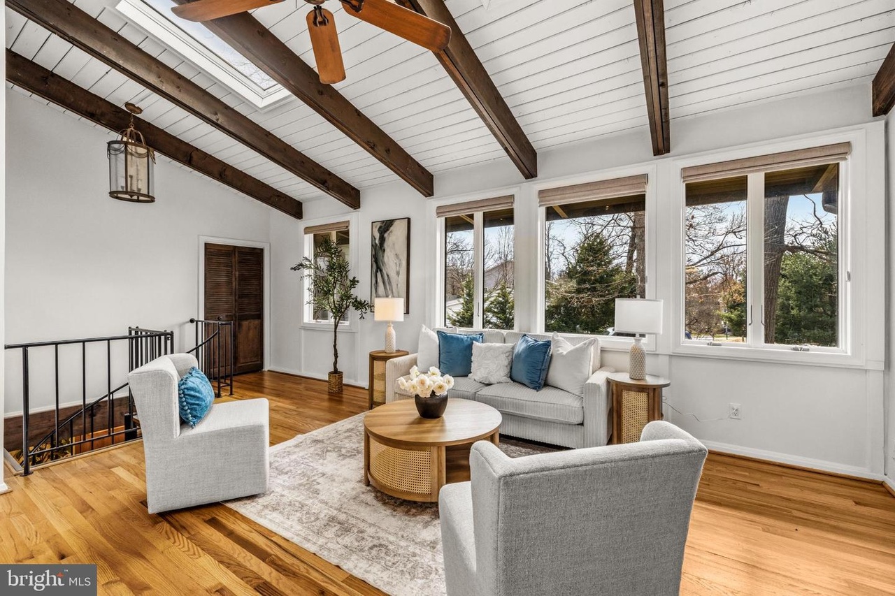 Fairfax VA Staging Project
