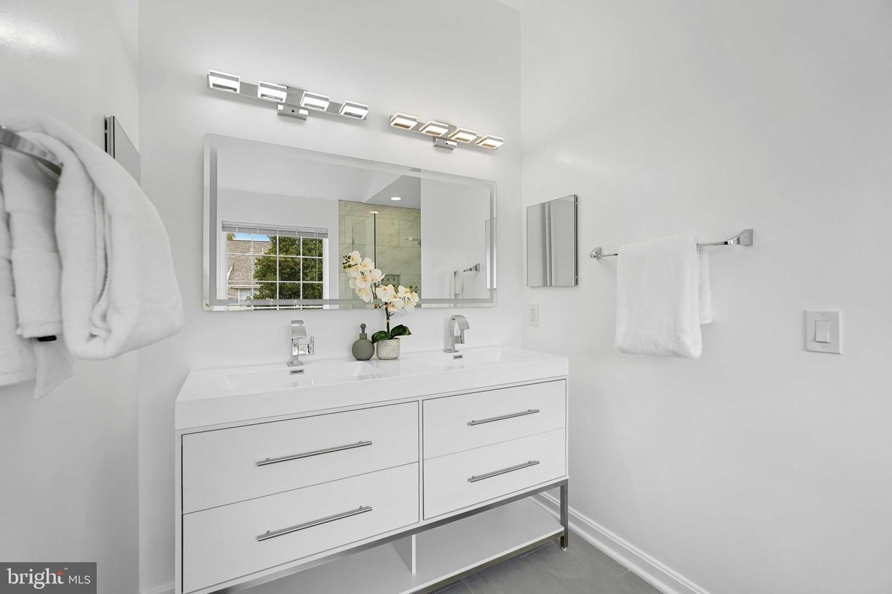 Herndon VA Staging Project