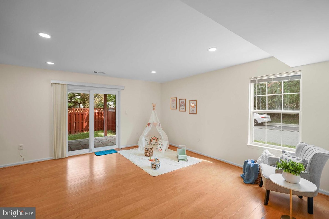 Herndon VA Staging Project